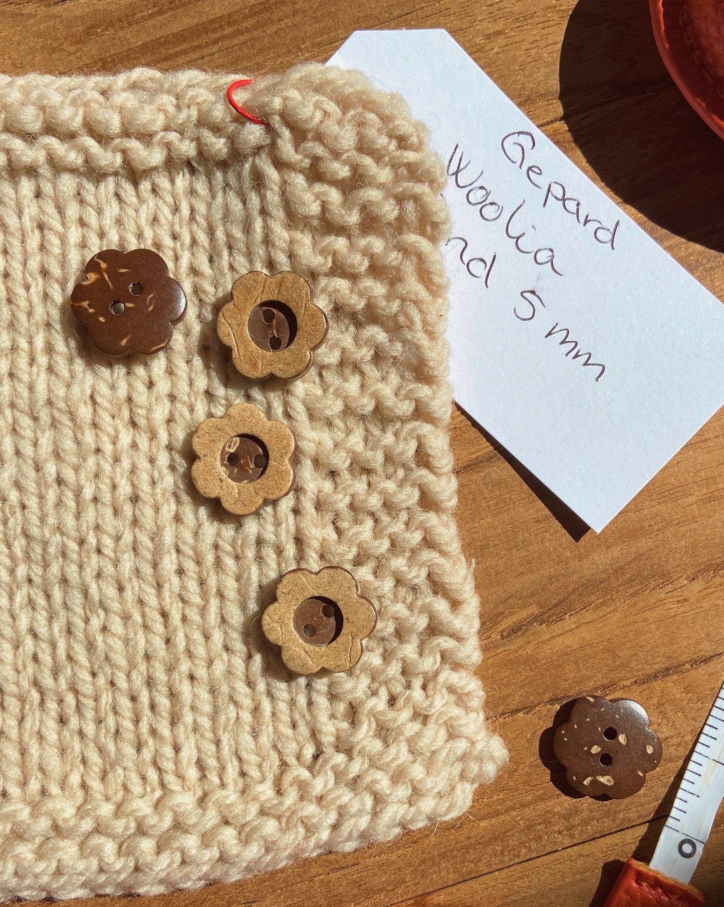 Blomsterknapper i kokosnød, 15 mm